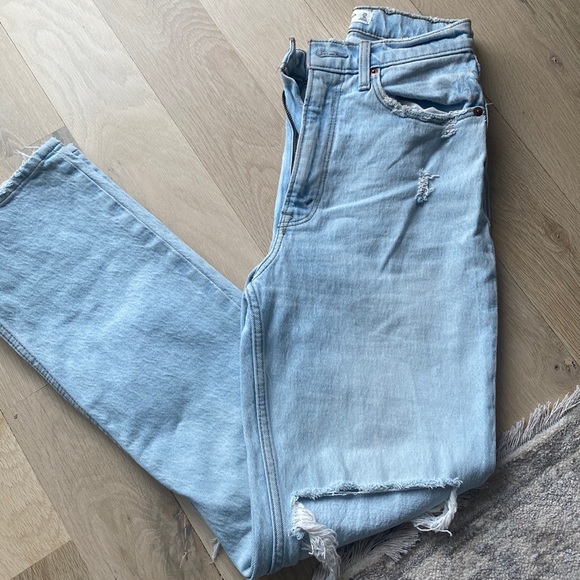 Abercrombie the 90’s Straight Ultra High Rise - Picture 4 of 6